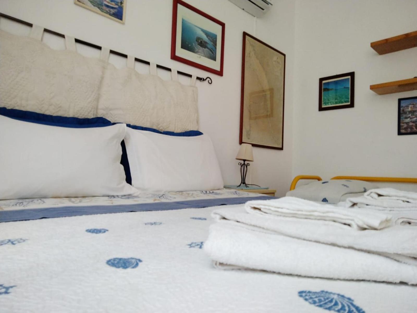 B&B Guest House Il Porto Vecchio Stintino Luaran gambar