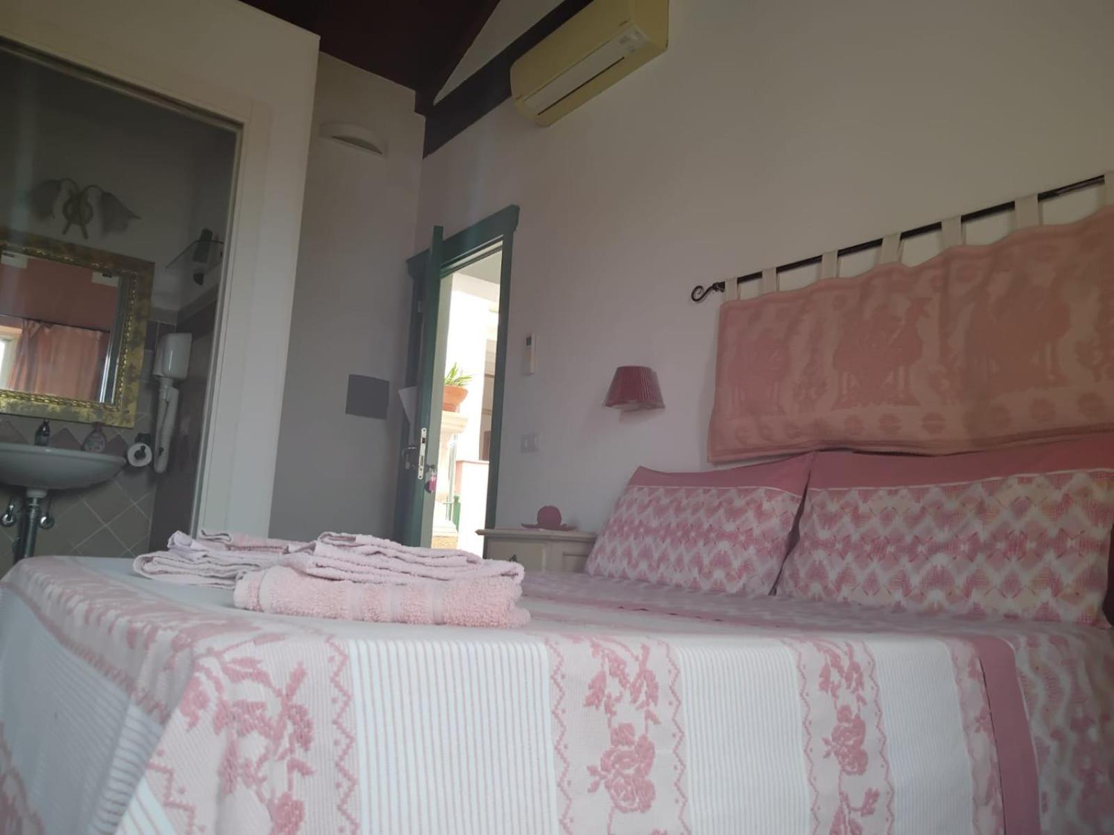 B&B Guest House Il Porto Vecchio Stintino Luaran gambar