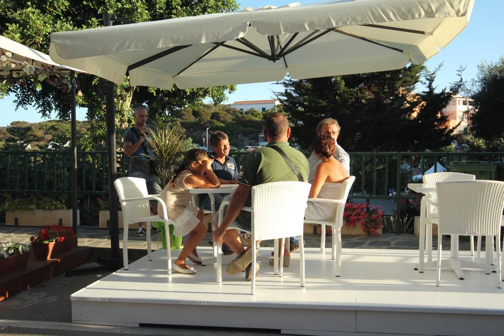 B&B Guest House Il Porto Vecchio Stintino Luaran gambar