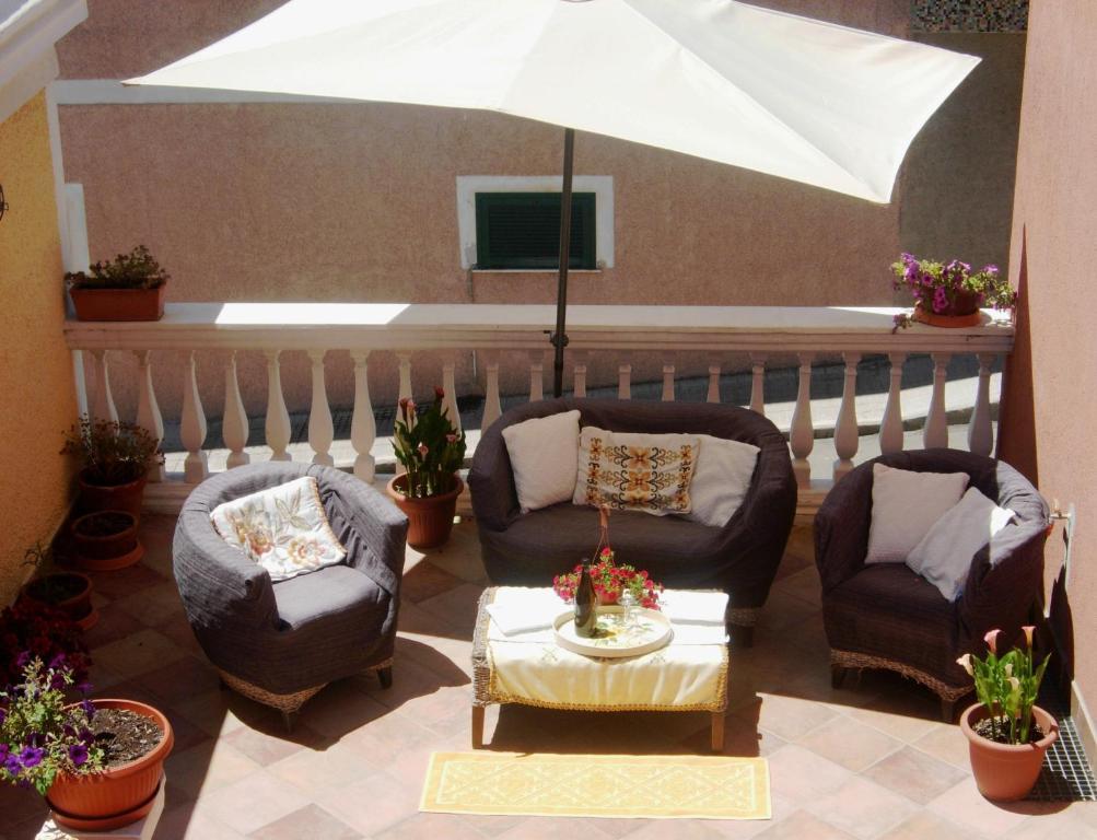 B&B Guest House Il Porto Vecchio Stintino Luaran gambar
